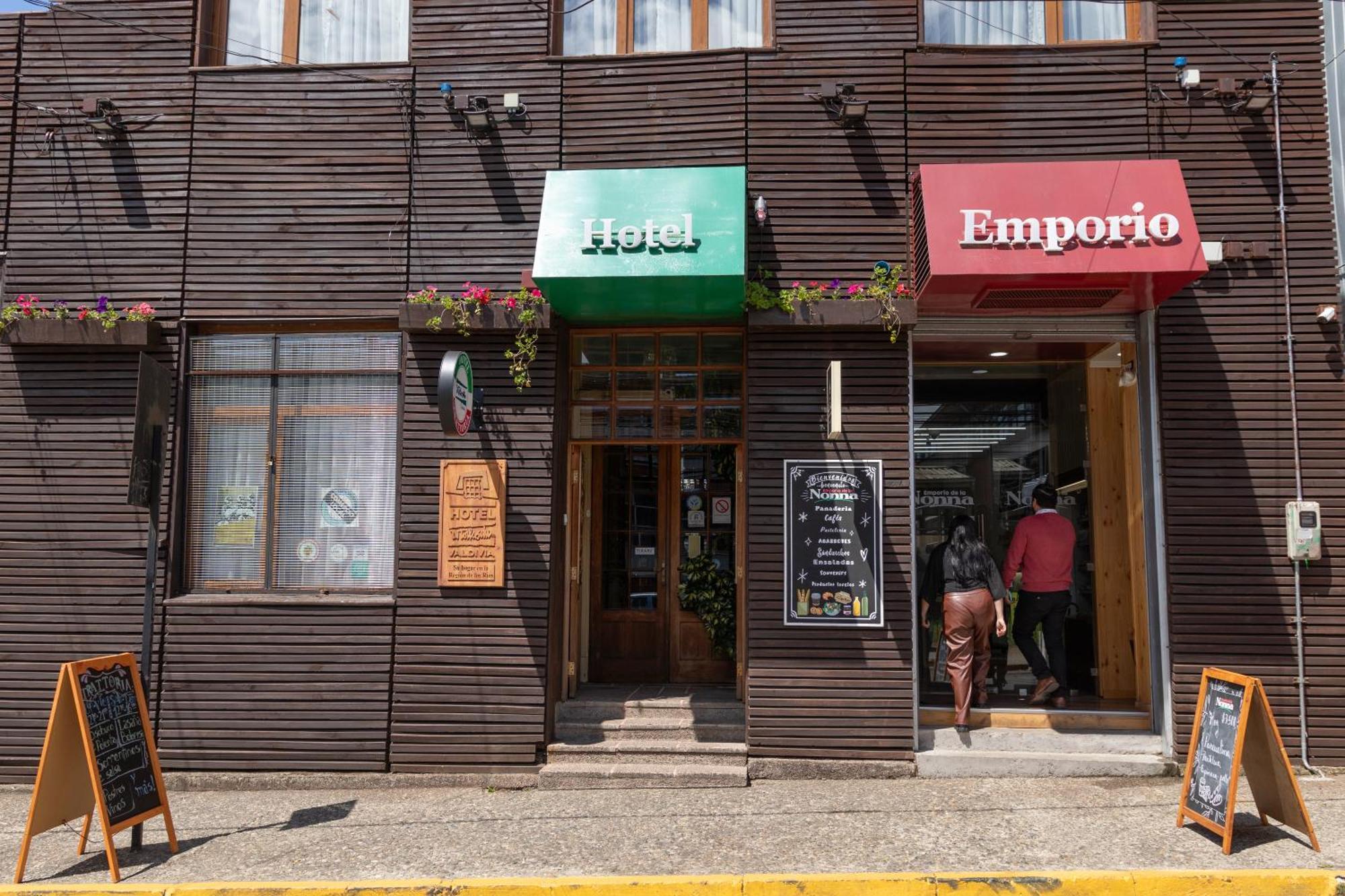 וולדיביה Hotel Di Torlaschi מראה חיצוני תמונה
